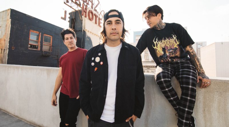 Pierce The Veil Makes a Jaw-Dropping Return
